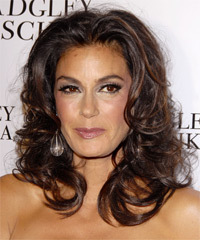 Teri Hatcher hairstyles